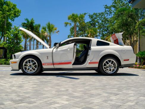 Used 2007 Ford Mustang Shelby GT500 RWD image 67