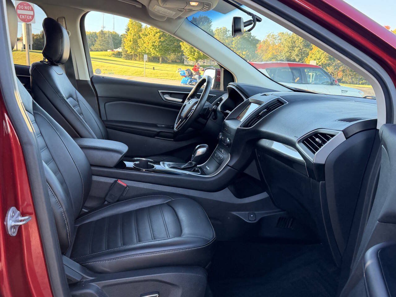 Used 2016 Ford Edge SEL w/ Equipment Group 201A AWD/4WD image 31