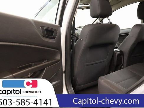 Used 2017 Ford Fiesta SE image 26