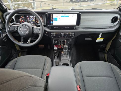 New 2025 Jeep Gladiator Willys image 21