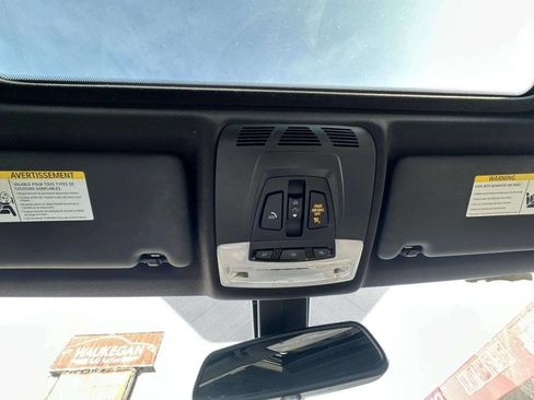 Used 2018 BMW 330e 330e iPerformance 4dr Sedan image 38