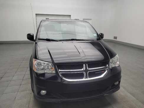 Used 2019 Dodge Grand Caravan SXT FWD image 14
