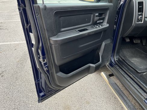 Used 2014 RAM 1500 Express AWD/4WD image 30