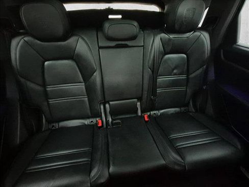 Used 2022 Porsche Cayenne S AWD/4WD image 23
