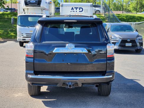 Used 2019 Toyota 4Runner Limited w/ Preferred Accessory Package AWD/4WD image 6