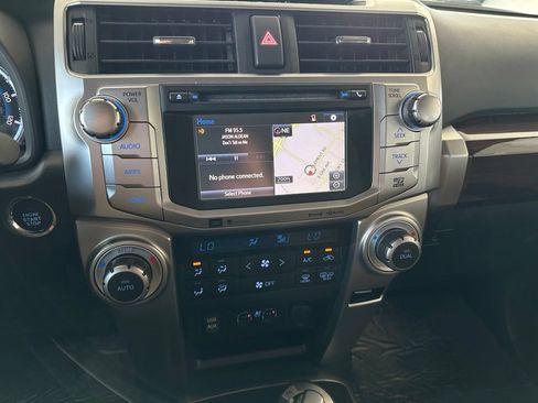 Used 2017 Toyota 4Runner Limited AWD/4WD image 25