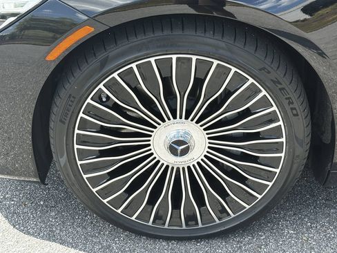 Certified 2024 Mercedes-Benz Maybach S 580 4MATIC image 14