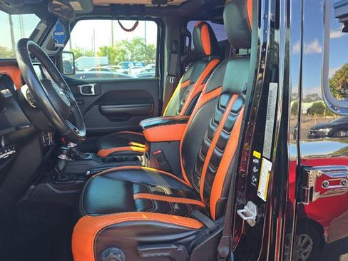 Used 2020 Jeep Gladiator Sport w/ Quick Order Package 24S image 9