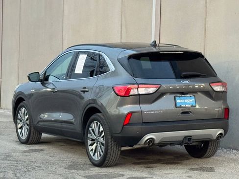 Used 2022 Ford Escape Titanium w/ Class II Trailer Tow Package image 31