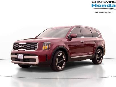 Used 2024 Kia Telluride S w/ S Sunroof Package