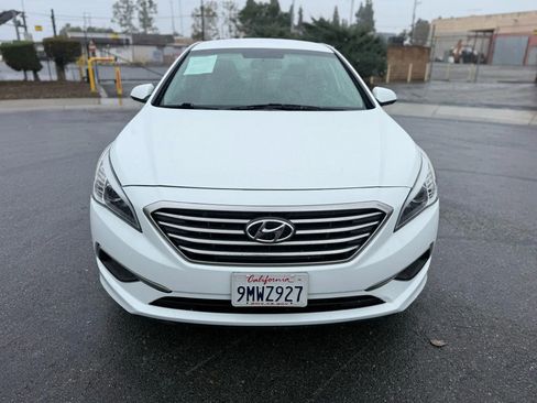 Used 2016 Hyundai Sonata SE image 2