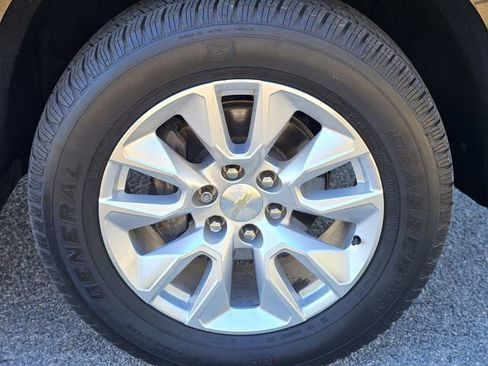 Used 2021 Chevrolet Silverado 1500 Custom image 10