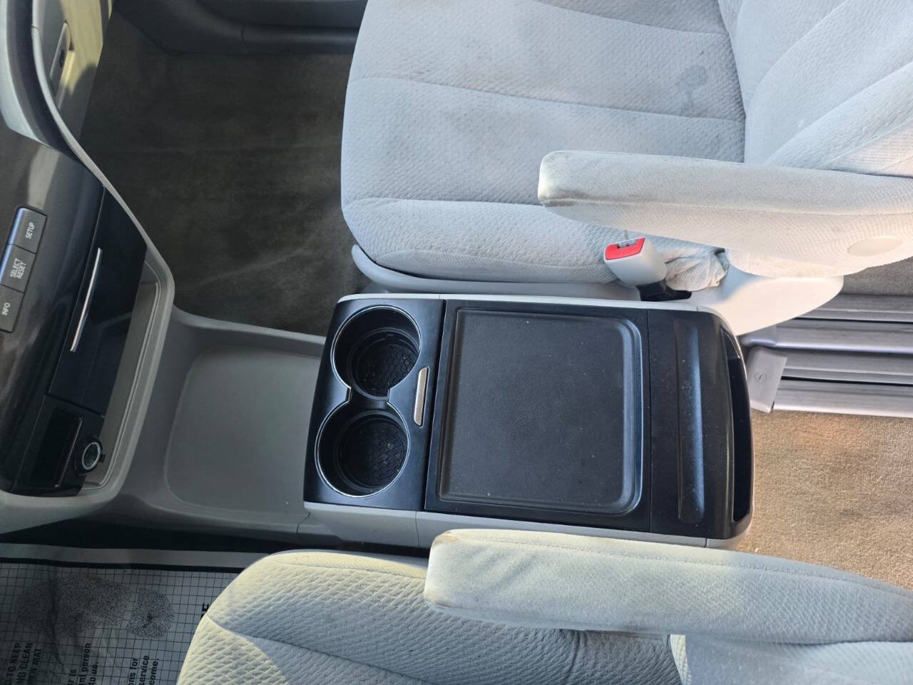 Used 2014 Toyota Sienna LE FWD image 21