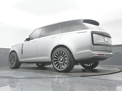 Used 2023 Land Rover Range Rover SE AWD/4WD image 34