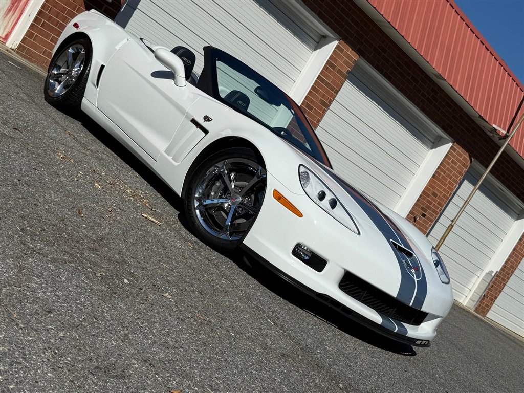 Used 2013 Chevrolet Corvette Grand Sport w/ 4LT Preferred Equipment Group RWD image 36