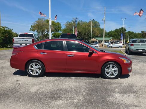 Used 2013 Nissan Altima 2.5 SL w/ Technology Pkg image 3