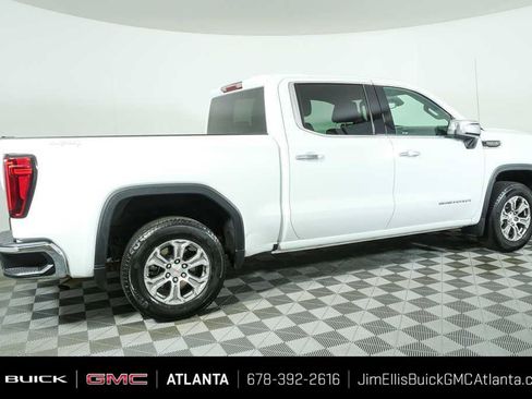 Used 2025 GMC Sierra 1500 SLT AWD/4WD image 2