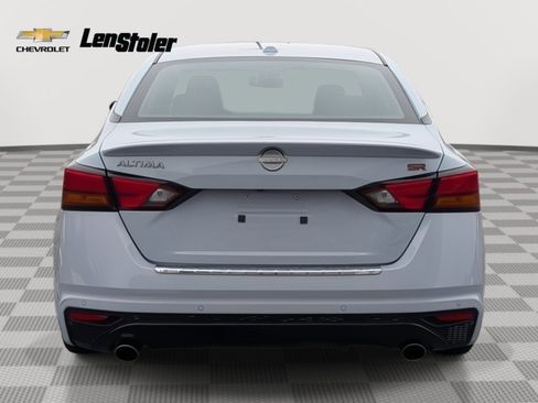 Used 2023 Nissan Altima 2.5 SR image 4