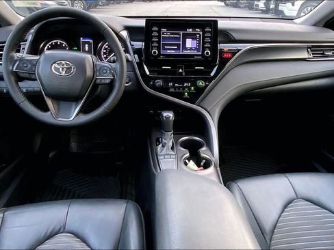 Used 2023 Toyota Camry SE w/ Convenience Package image 15