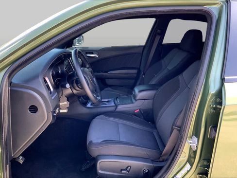 Used 2021 Dodge Charger SXT w/ Blacktop Package RWD image 8