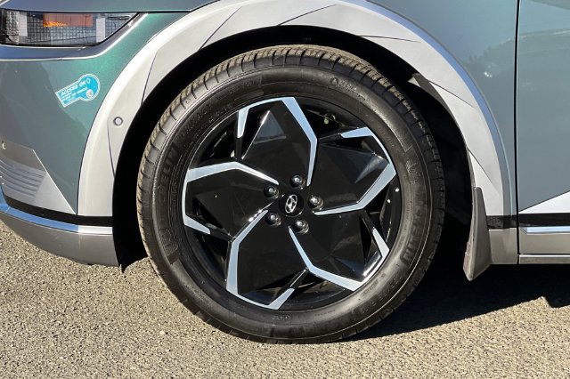 Certified 2024 Hyundai Ioniq 5 Limited RWD image 35