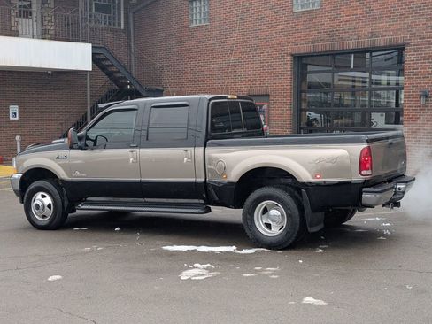 Used 2004 Ford F350 Lariat AWD/4WD image 6
