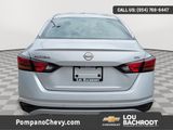 Used 2024 Nissan Altima 2.5 SV image 4