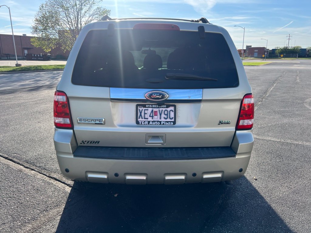Used 2011 Ford Escape Limited w/ 302A Rapid Spec Order Code FWD image 4
