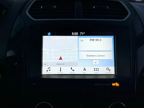 Used 2017 Ford Explorer XLT AWD/4WD image 27