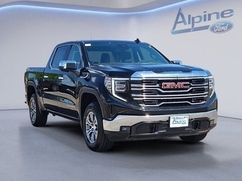 Used 2025 GMC Sierra 1500 SLT image 7