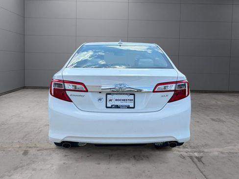 Used 2012 Toyota Camry XLE FWD image 4