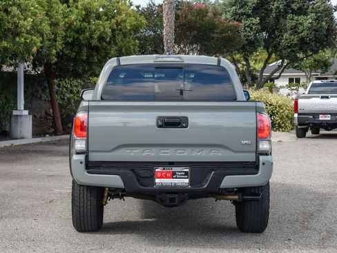 Used 2023 Toyota Tacoma TRD Off-Road w/ Technology Package RWD image 8