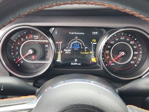 Used 2022 Jeep Gladiator Mojave AWD/4WD image 11