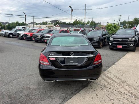 Used 2018 Mercedes-Benz C 300 4MATIC Sedan w/ Premium Package image 3