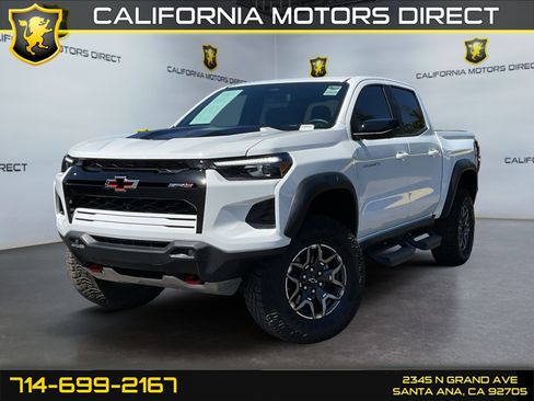 Used 2024 Chevrolet Colorado ZR2 w/ Technology Package AWD/4WD image 1