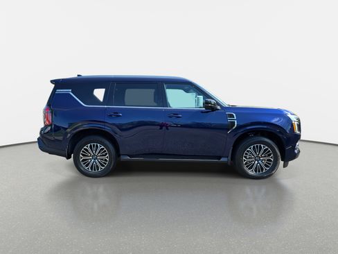New 2025 Nissan Armada SL image 4