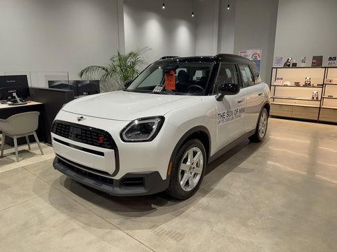 Certified 2025 MINI Cooper Countryman S image 2