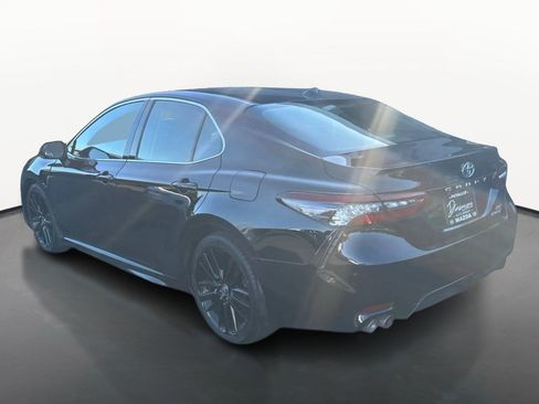Used 2023 Toyota Camry XSE FWD image 5