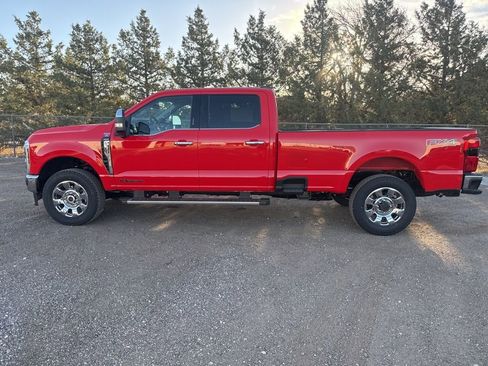 New 2026 Ford F350 Lariat w/ Lariat Premium Package image 3