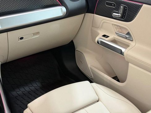 Certified 2024 Mercedes-Benz GLB 250 4MATIC image 12