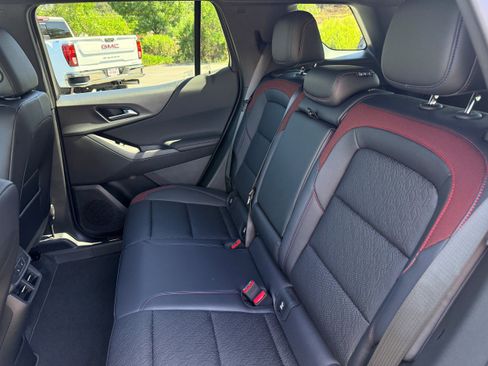 New 2026 Chevrolet Equinox RS w/ Convenience Package III FWD image 8