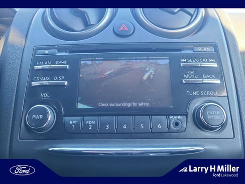 Used 2013 Nissan Rogue SV image 28