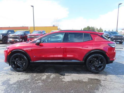 Used 2025 Chevrolet Equinox EV RS w/ Convenience Package II AWD/4WD image 4