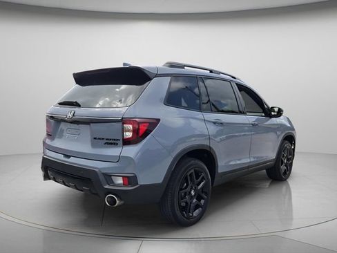 Used 2024 Honda Passport Black Edition image 8
