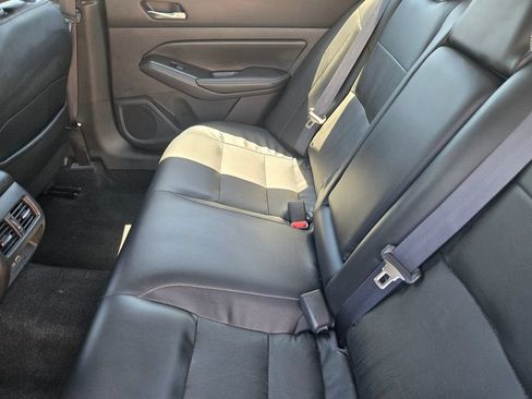 Used 2019 Nissan Altima 2.5 SL FWD image 9