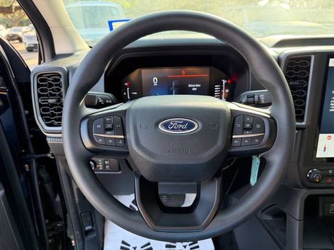 Used 2025 Ford Ranger XL RWD image 9