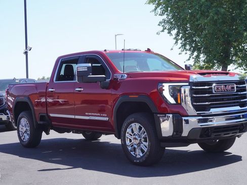 Certified 2025 GMC Sierra 3500 SLT w/ SLT Premium Package AWD/4WD image 4
