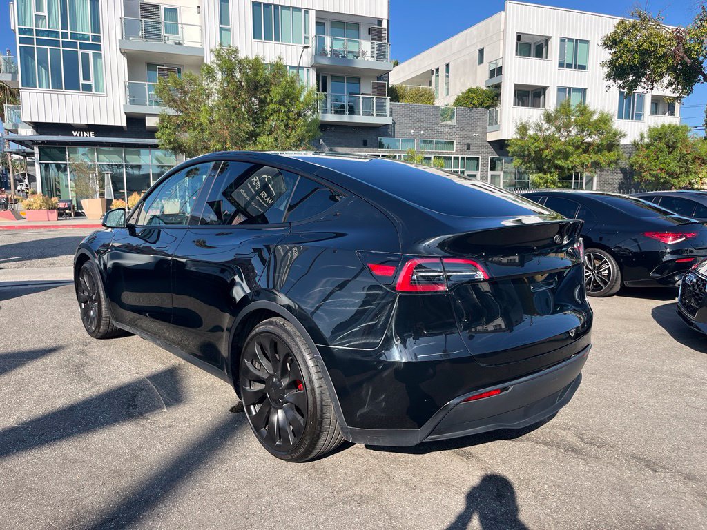 Used 2023 Tesla Model Y Long Range AWD/4WD image 7