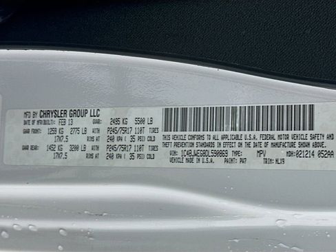 Used 2013 Jeep Wrangler Unlimited Sahara image 31