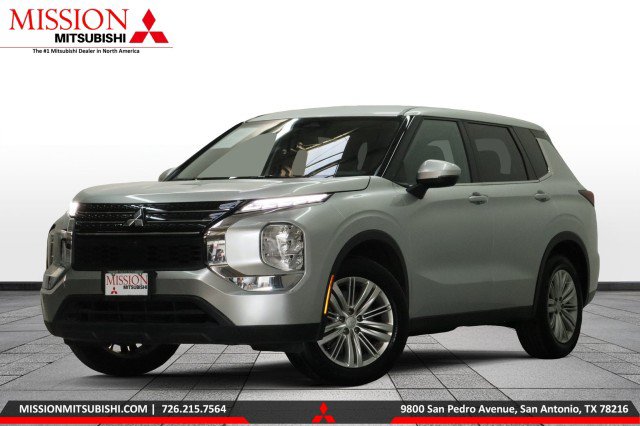Used 2023 Mitsubishi Outlander ES FWD image 1